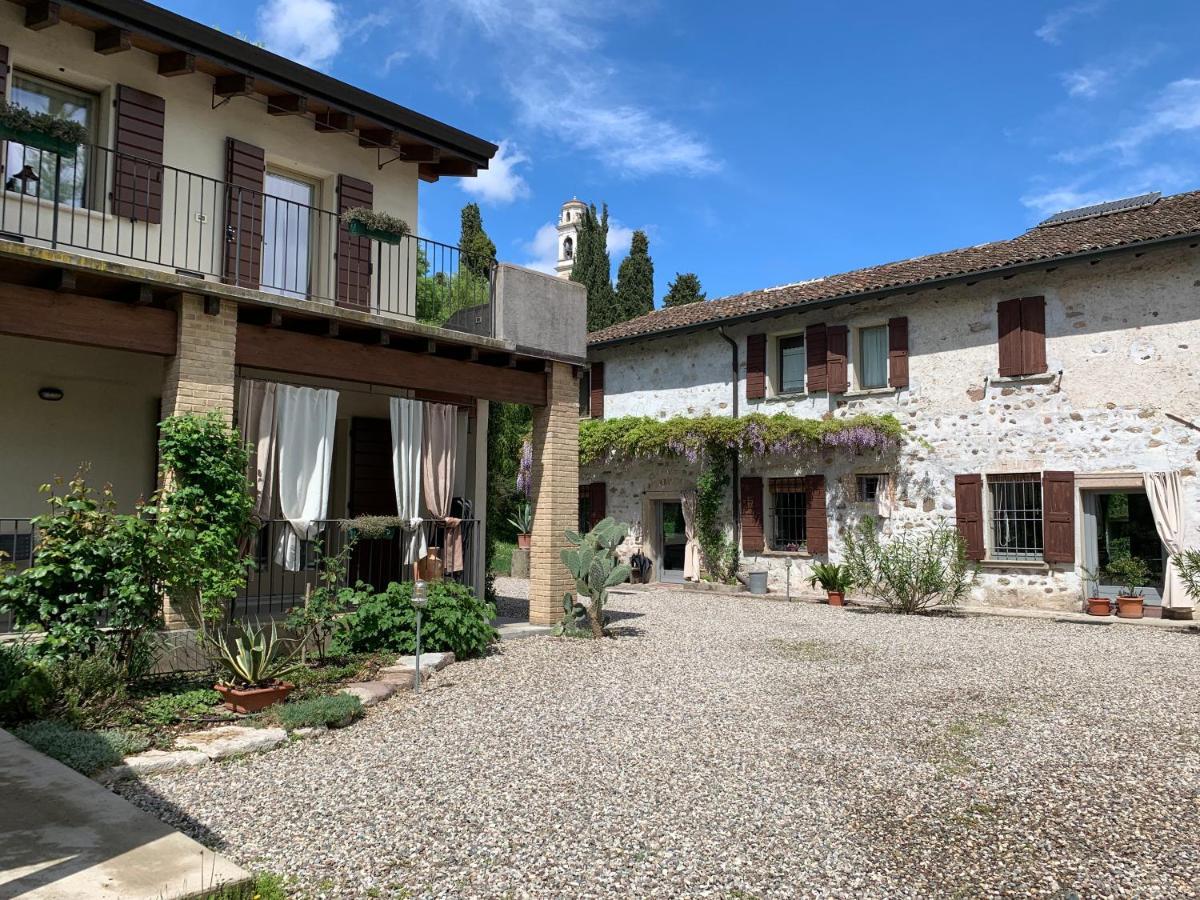 L'Isolo B&B E Case Vacanza Monzambano Exteriér fotografie