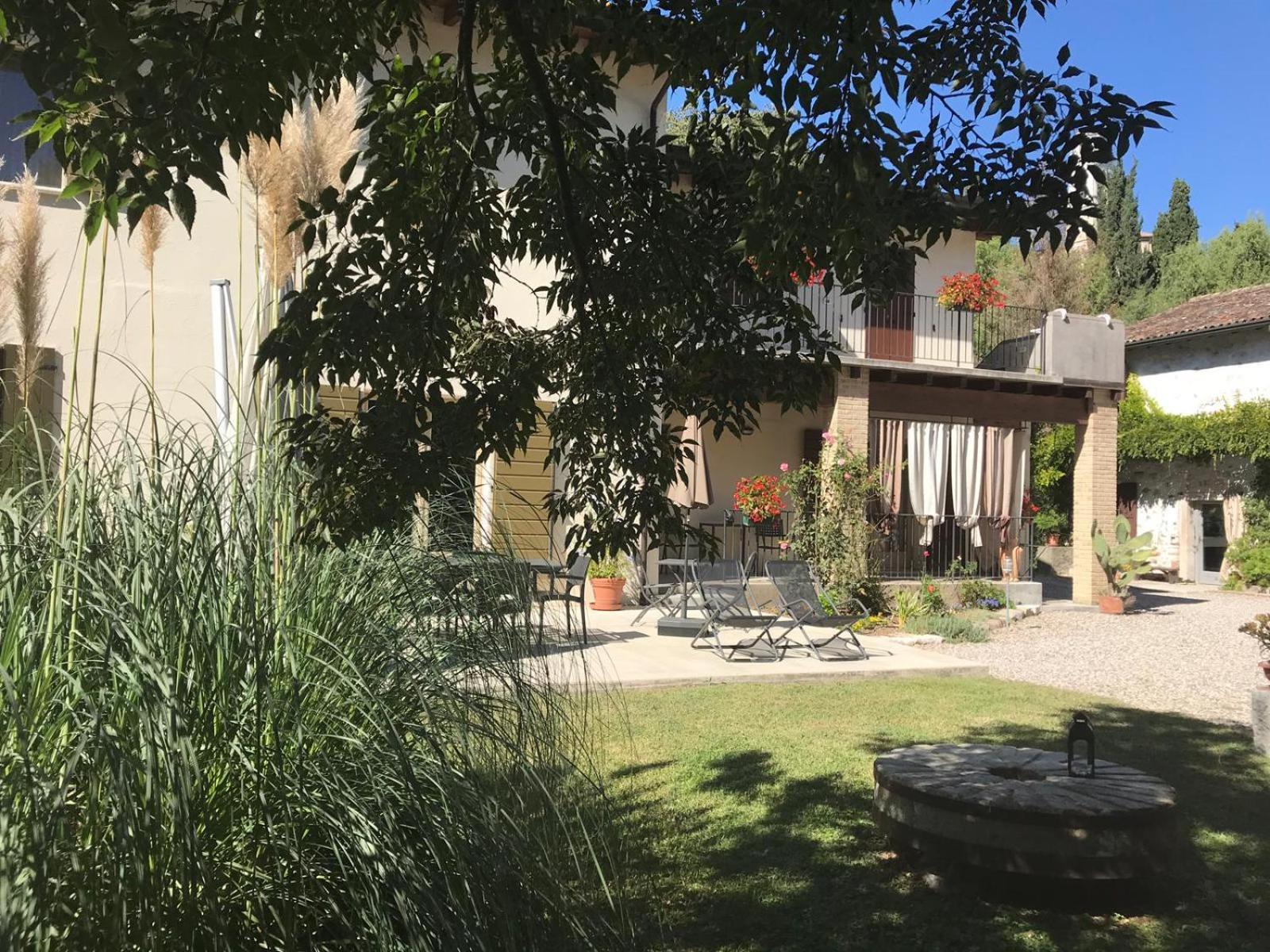 L'Isolo B&B E Case Vacanza Monzambano Exteriér fotografie