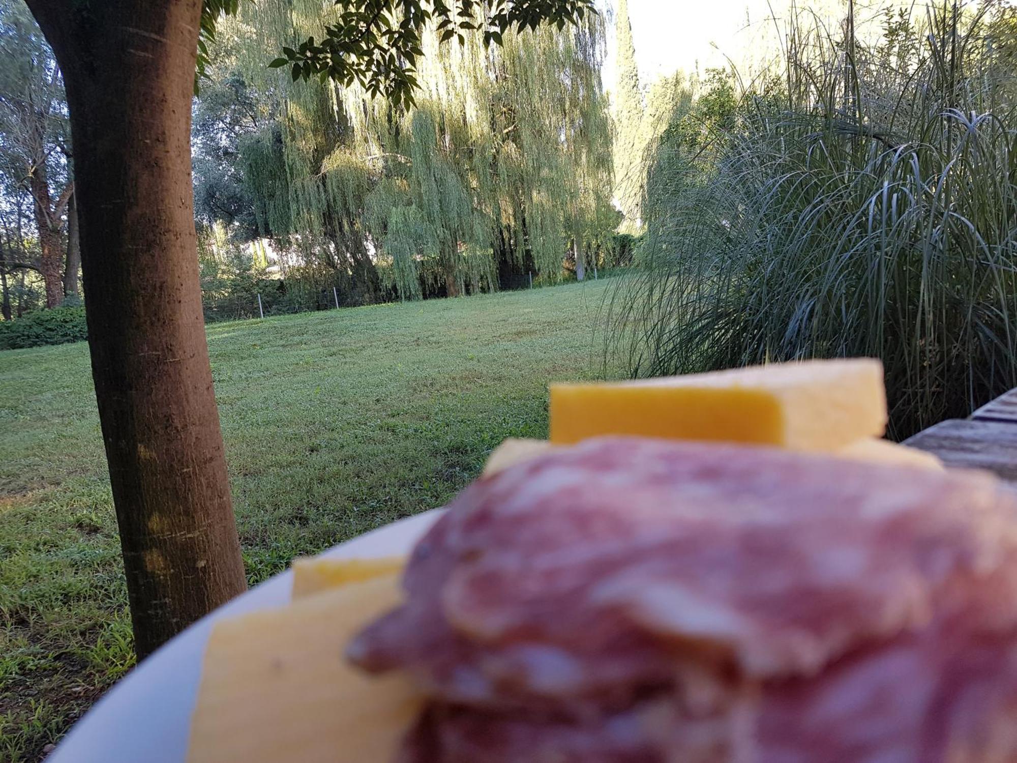L'Isolo B&B E Case Vacanza Monzambano Exteriér fotografie