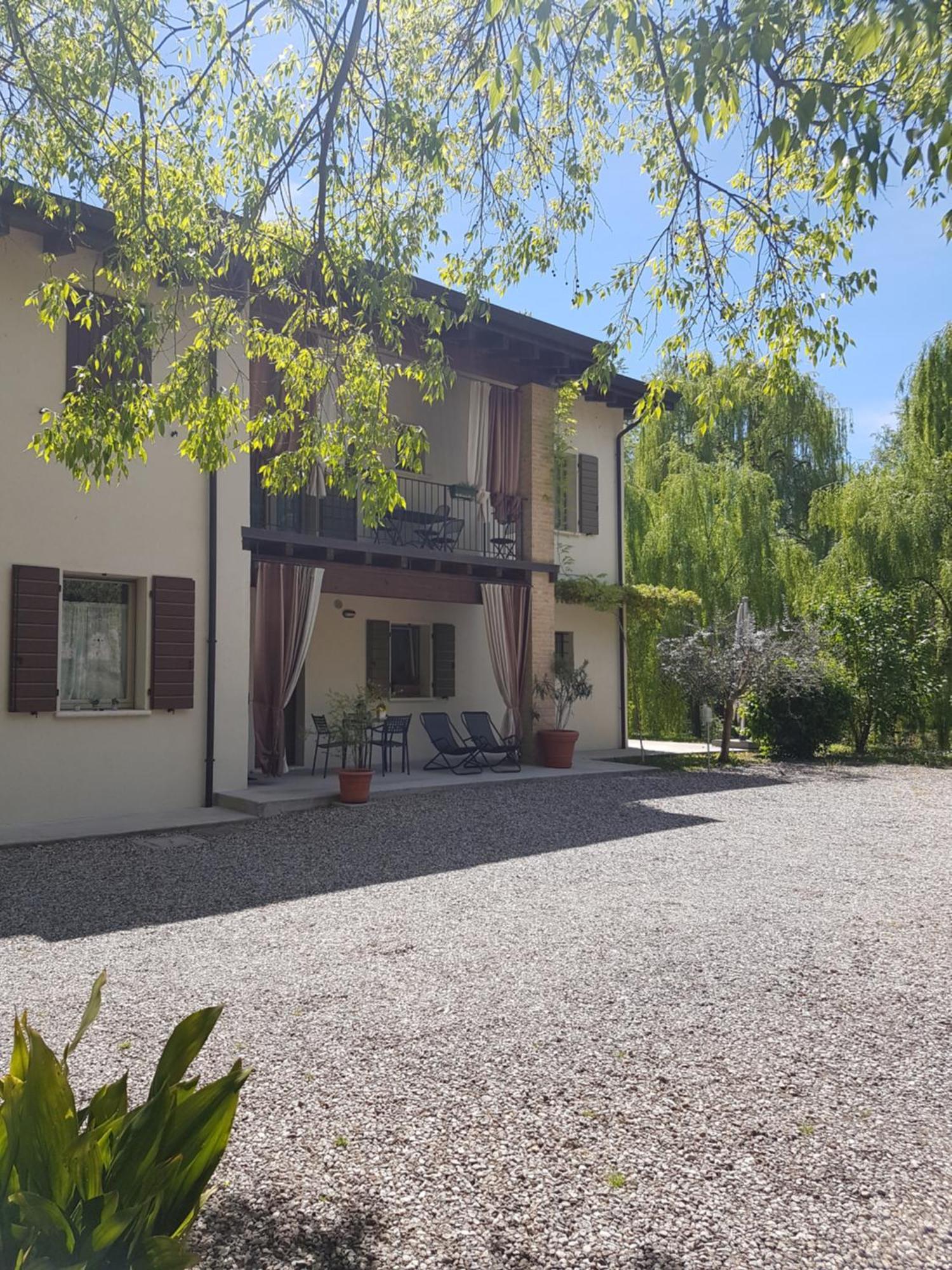 L'Isolo B&B E Case Vacanza Monzambano Exteriér fotografie