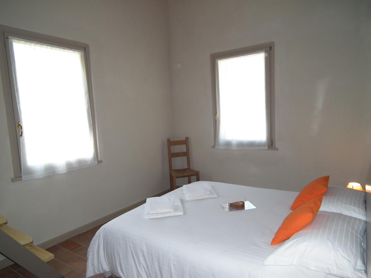 L'Isolo B&B E Case Vacanza Monzambano Exteriér fotografie