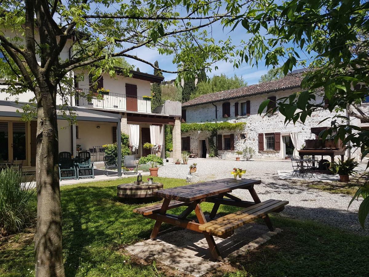 L'Isolo B&B E Case Vacanza Monzambano Exteriér fotografie