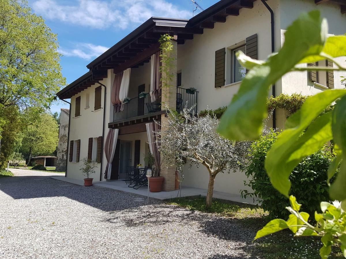 L'Isolo B&B E Case Vacanza Monzambano Exteriér fotografie