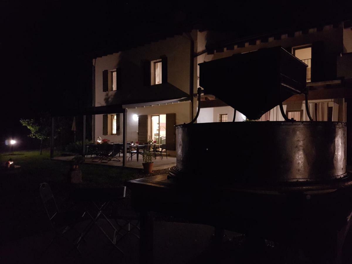 L'Isolo B&B E Case Vacanza Monzambano Exteriér fotografie